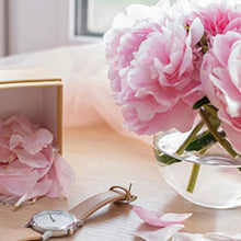 Load image into Gallery viewer, No.6 - Magnolia Peony Candle
